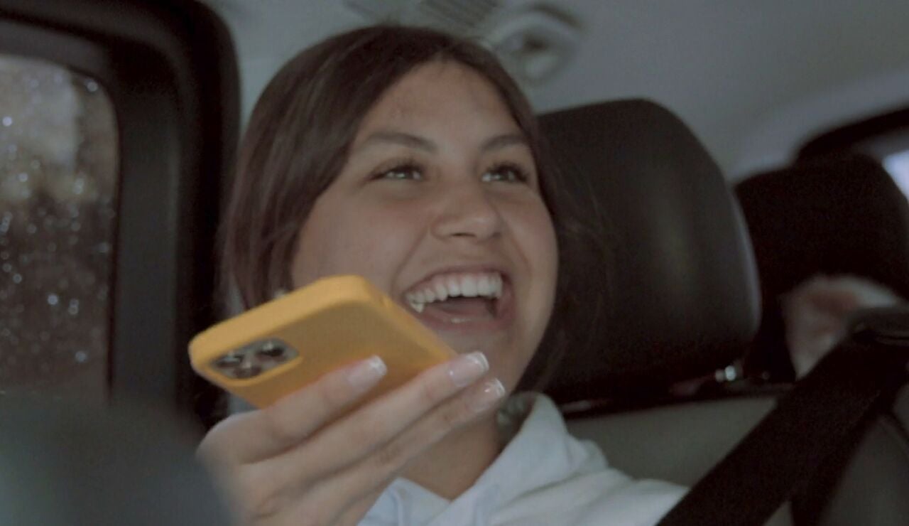 La canción que Daniela Sánchez se inventó para la final de la Copa del Rey: “Papá, la he compuesto yo” 