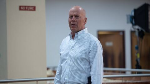 Bruce Willis es una escena de 'Testigo protegido'