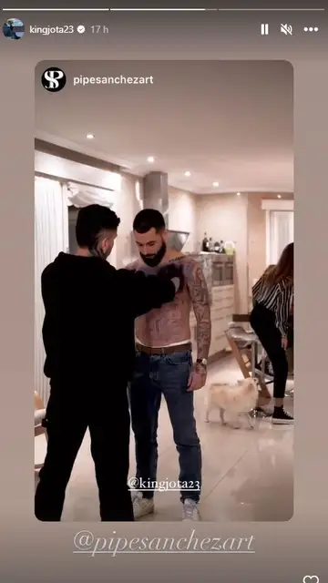 Jota Peleteiro se borra el tatuaje de Jessica Bueno Jota Peleteiro se borra el tatuaje de Jessica Bueno