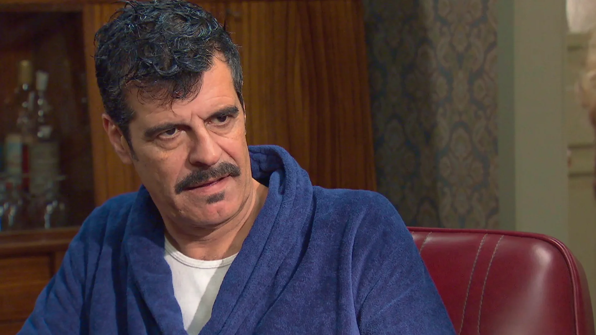 En el pr&oacute;ximo cap&iacute;tulo de &lsquo;Amar es para siempre&rsquo;: Lorenzo confiesa a Benigna el problema con su padre