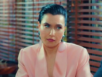 Ender le pide a Mete que le cuente a Halit que estuvo saliendo con Yildiz&hellip; &iquest;Lo har&aacute;?