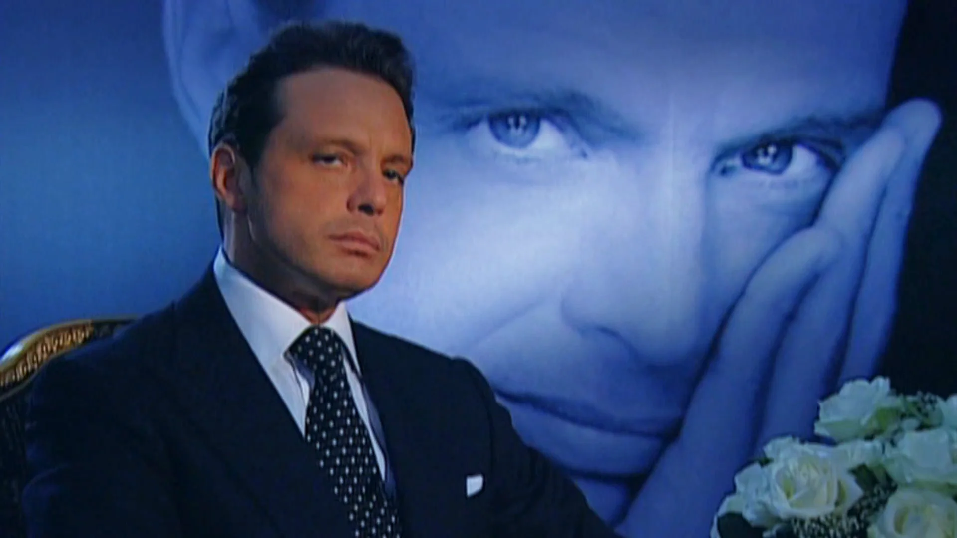 Los requisitos de la próxima casa de Luis Miguel con la que estará más cerca de Paloma Cuevas Los requisitos de la próxima casa de Luis Miguel con la que estará más cerca de Paloma Cuevas
