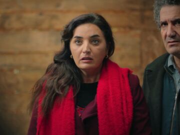 &iexcl;Seng&uuml;l consigue recordar que Akif mat&oacute; al padre de los Eren y lo confiesa delante de todos!: &ldquo;Es un asesino&rdquo;