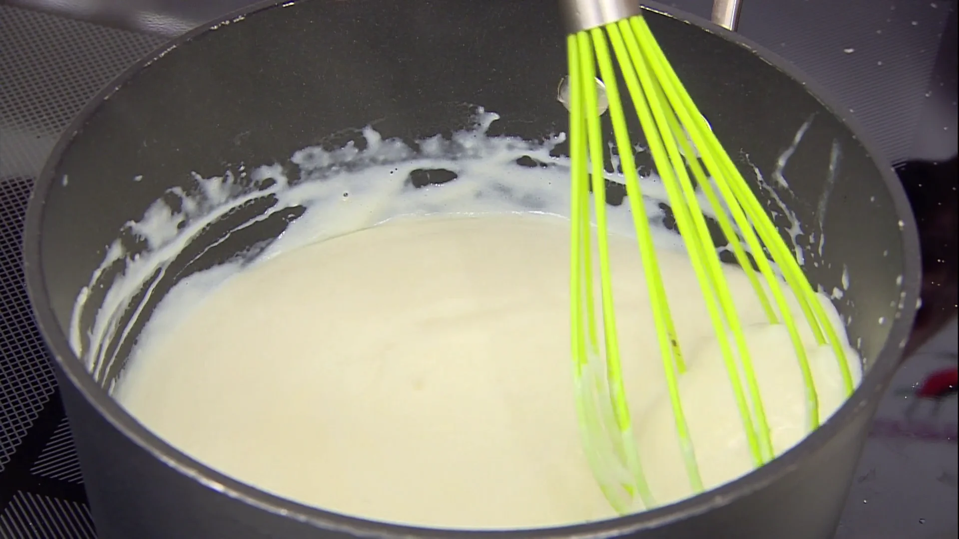 Elabora la bechamel Elabora la bechamel