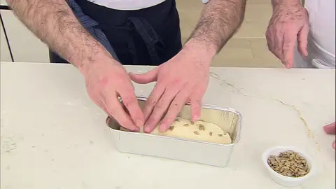 Espolvoréalo con las pipas de girasol Espolvoréalo con las pipas de girasol