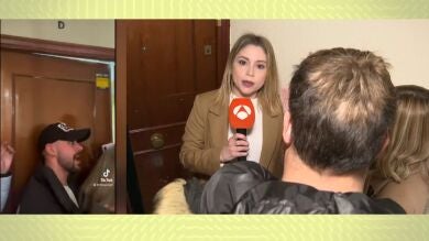 El propietario que dejó en la calle a los jóvenes que le habían alquilado el piso: 