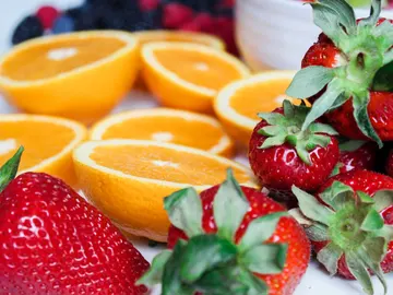 Naranjas y fresas Naranjas y fresas