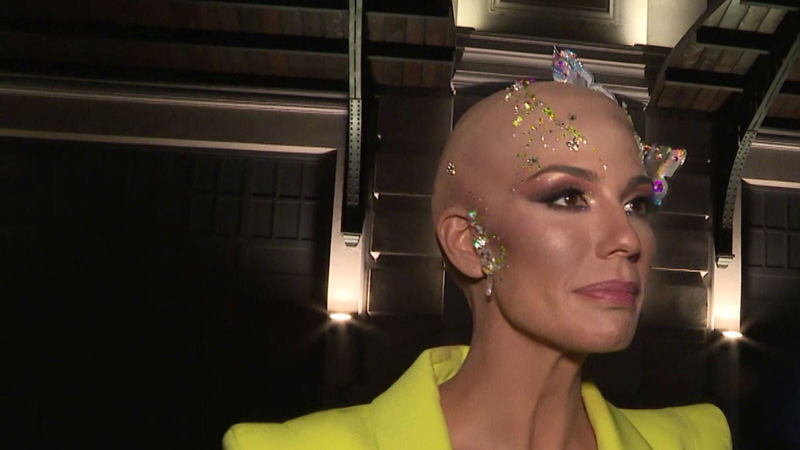 Tamara Gorro aparece sin pelo en los Premios Ídolo: 