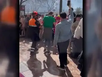 El vídeo de la evacuación en el lugar de la mascletá El vídeo de la evacuación en el lugar de la mascletá
