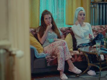Yildiz y Zeynep, enganchadas a una ficción turca de Antena 3 que tú también has visto