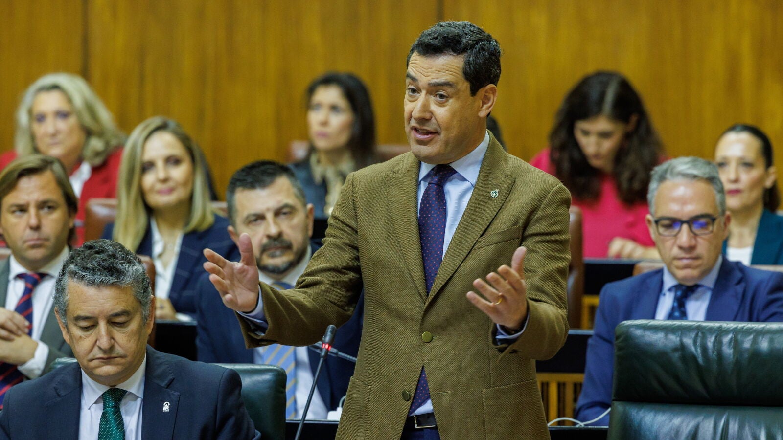 Juanma Moreno contesta a Montero sobre la supuesta 