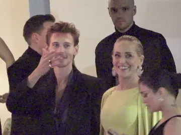 El encuentro de Austin Butler y Vanessa Hudgens tras los Oscar El encuentro de Austin Butler y Vanessa Hudgens tras los Oscar