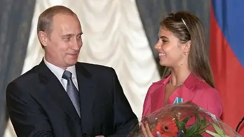 Valdimir Putin y Alina Kabaeva, imagen de archivo Valdimir Putin y Alina Kabaeva, imagen de archivo
