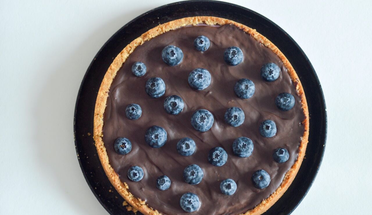 Tartaleta de chocolate y arándanos