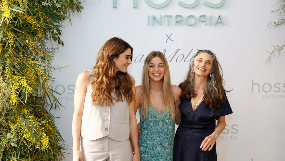 Ángela Molina con Olivia y María, sus hijas