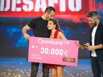 La emoción de Ana Guerra al compartir su premio con Jorge Blanco tras ganar la final de ‘El Desafío’: “Si no es por él, no habría ganado el programa” La emoción de Ana Guerra al compartir su premio con Jorge Blanco tras ganar la final de ‘El Desafío’: “Si no es por él, no habría ganado el programa”