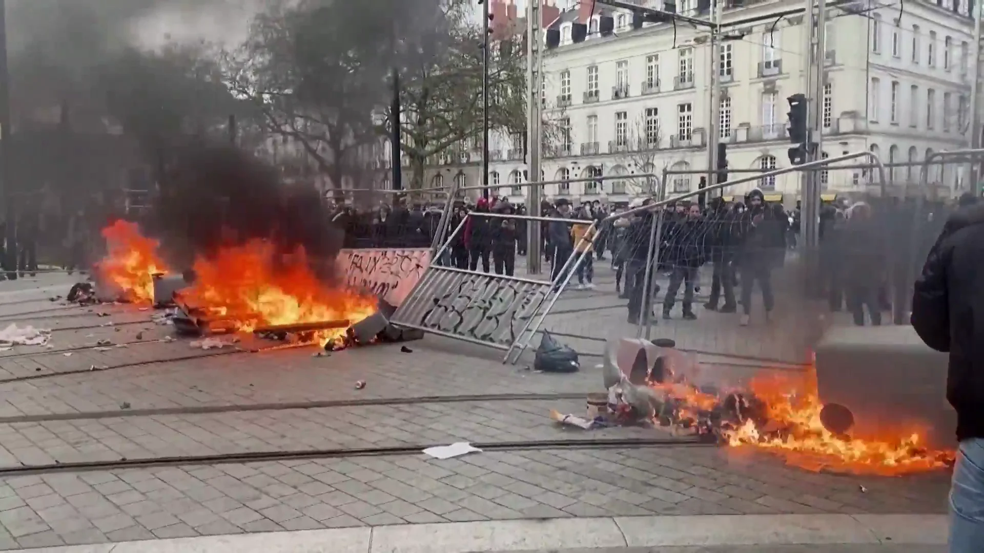 Las huelgas parciales contra la reforma de las pensiones se suceden en Francia dejando, al menos, 60 detenidos en París Las huelgas parciales contra la reforma de las pensiones se suceden en Francia dejando, al menos, 60 detenidos en París