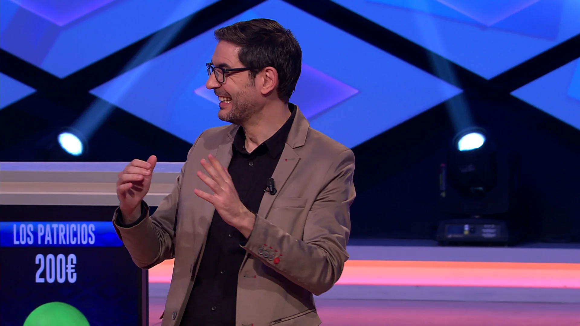 El extraño juego de la infancia de Enrique que confunde a Juanra Bonet: “Luego veo el programa repetido y lo entiendo” El extraño juego de la infancia de Enrique que confunde a Juanra Bonet: “Luego veo el programa repetido y lo entiendo”