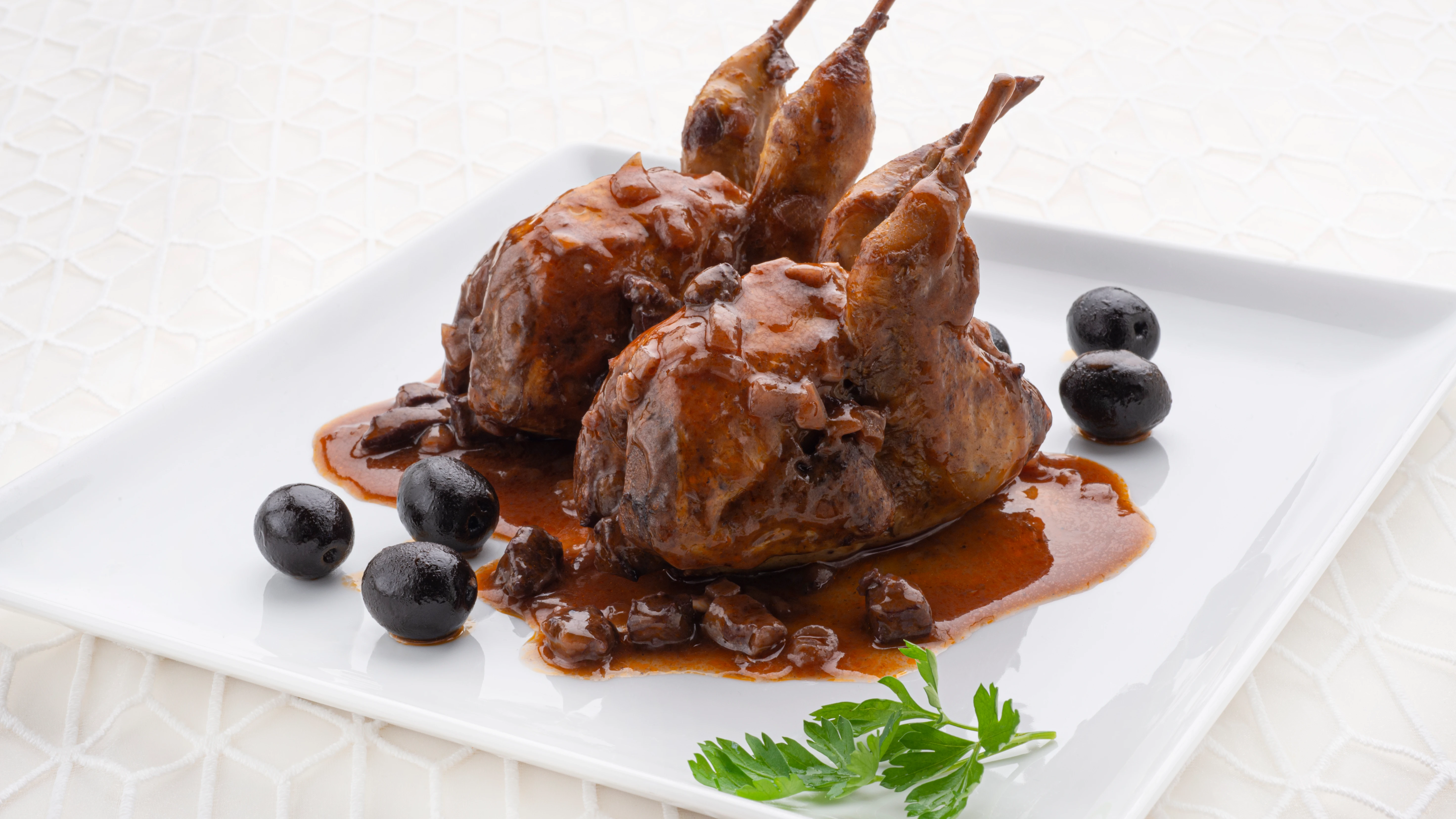 Receta de Codornices con aceitunas de Karlos Argui&ntilde;ano
