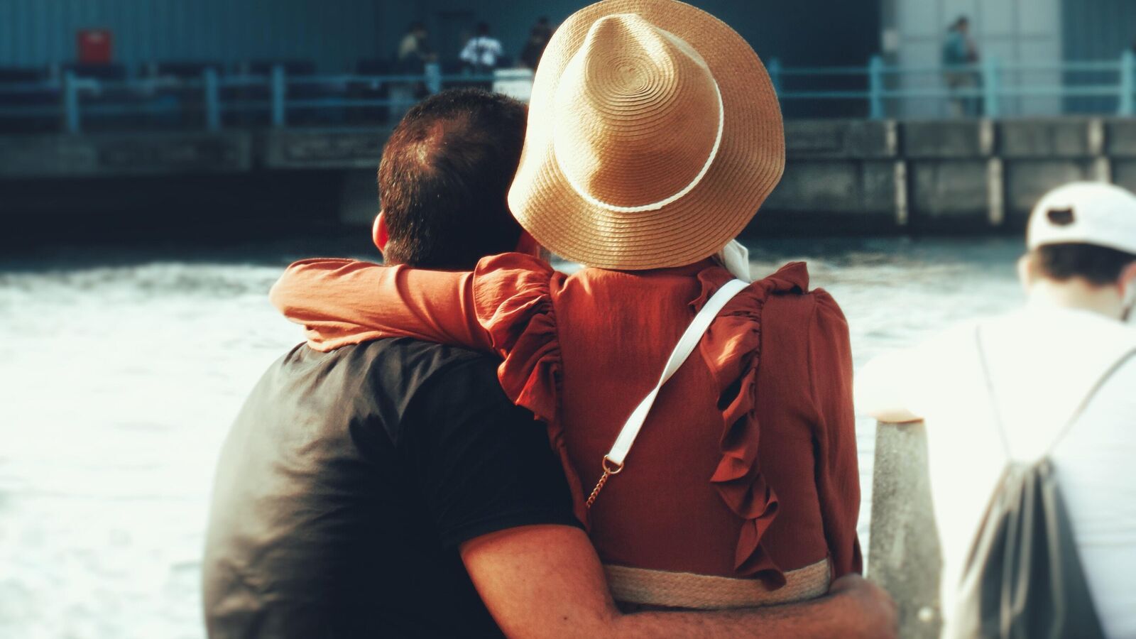 Después de seis años casados descubren que... ¡son hermanos!