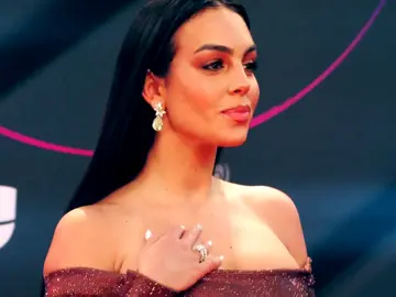 Georgina se defiende de las críticas por su lujoso estilo de vida: “Que luego digan que las ricas no trabajamos" Georgina se defiende de las críticas por su lujoso estilo de vida: “Que luego digan que las ricas no trabajamos"