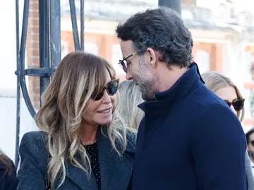 Lara Dibildos y Álvaro Muñoz Escassi Lara Dibildos y Álvaro Muñoz Escassi