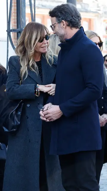 Lara Dibildos y Álvaro Muñoz Escassi Lara Dibildos y Álvaro Muñoz Escassi