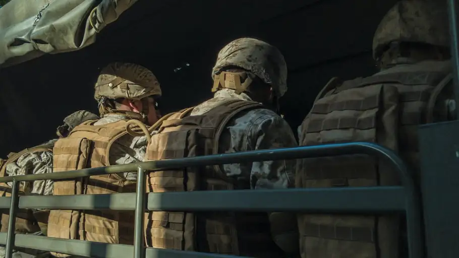 Militares