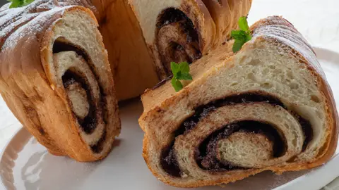 Pan turco relleno de chocolate, receta de Joseba Arguiñano Pan turco relleno de chocolate, receta de Joseba Arguiñano