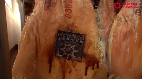 Estrella mudéjar de ocho puntas del Jamón de Teruel D.O.P. Estrella mudéjar de ocho puntas del Jamón de Teruel D.O.P.