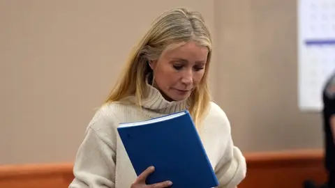 Gwyneth Paltrow se enfrenta a un juicio tras un accidente esquiando Gwyneth Paltrow se enfrenta a un juicio tras un accidente esquiando