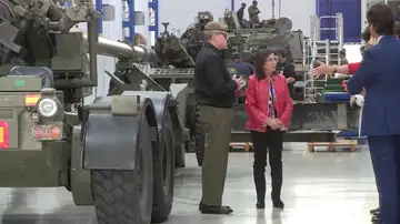Carros de combate listos para enviar a Ucrania Carros de combate listos para enviar a Ucrania