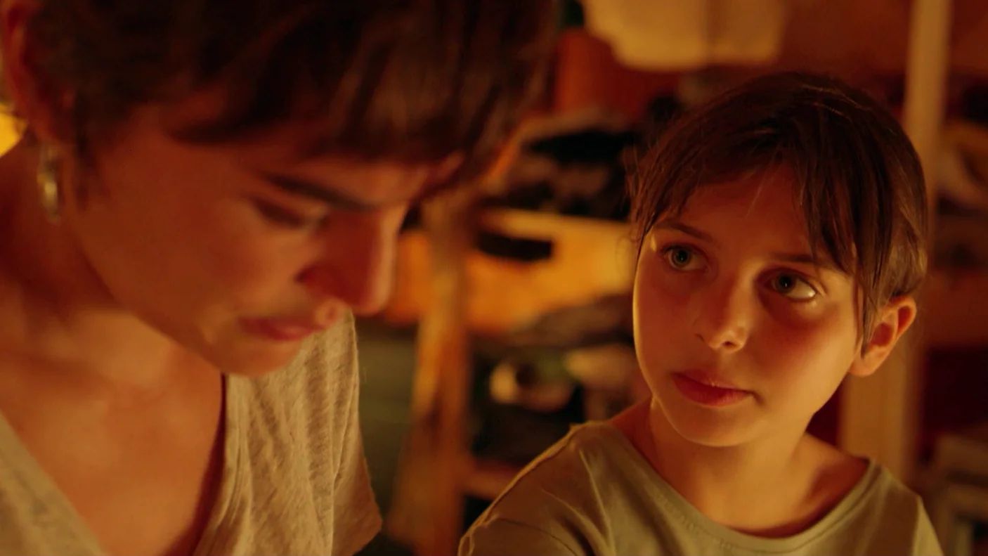 Tráiler oficial de 'Heridas': "Me llamo Alba, tengo 7 años y estoy buscando una mamá" Tráiler oficial de 'Heridas': "Me llamo Alba, tengo 7 años y estoy buscando una mamá"