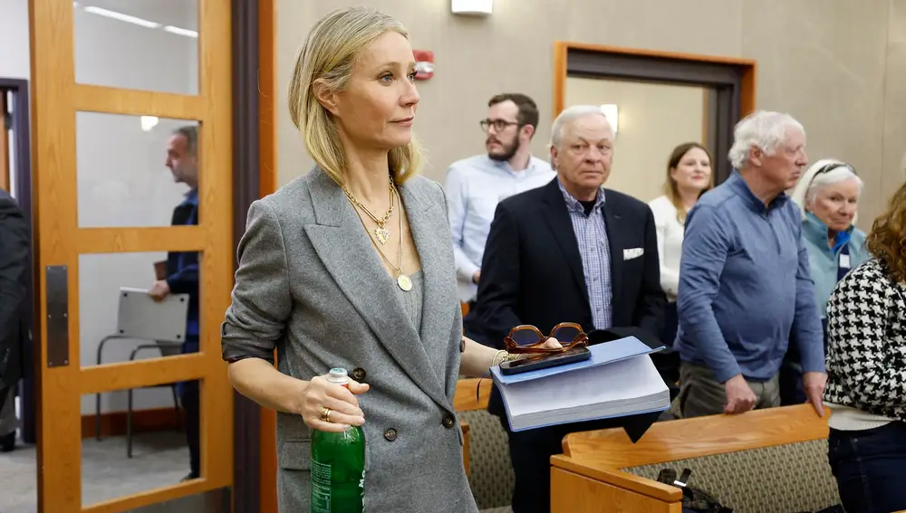 Gwyneth paltrow on trial for a skiing accident