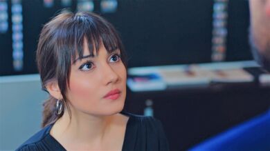 ¿Le dirá Alihan a Zeynep la verdad? La joven se lo deja en bandeja: “Dime que no quieres que me vaya”