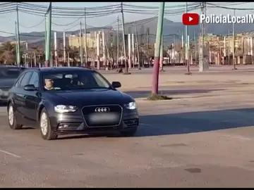 Investigado por dejar conducir a su hijo de 8 años Investigado por dejar conducir a su hijo de 8 años