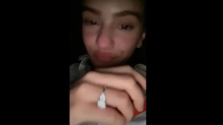 Rosalía y Rauw Alejandro han anunciado por sorpresa su compromiso Rosalía y Rauw Alejandro han anunciado por sorpresa su compromiso