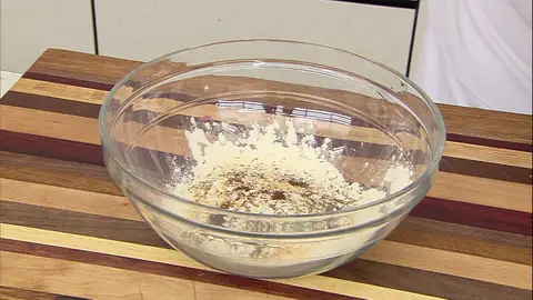 Karlos Arguiñano: el rebozado novedoso que enriquece tus recetas Karlos Arguiñano: el rebozado novedoso que enriquece tus recetas