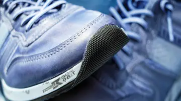 Imagen de archivo de unas zapatillas Imagen de archivo de unas zapatillas