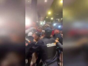 Incidentes entre los jugadores de Perú y la Policía en Madrid