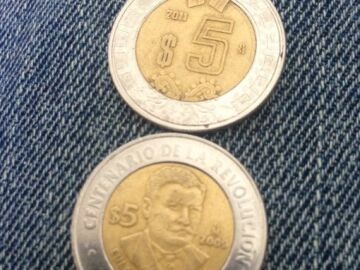 Pesos mexicano o la moneda de 2 euros