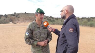 Soldados de la Academia de Infantería de Toledo forman a voluntarios ucranianos para ir a la guerra