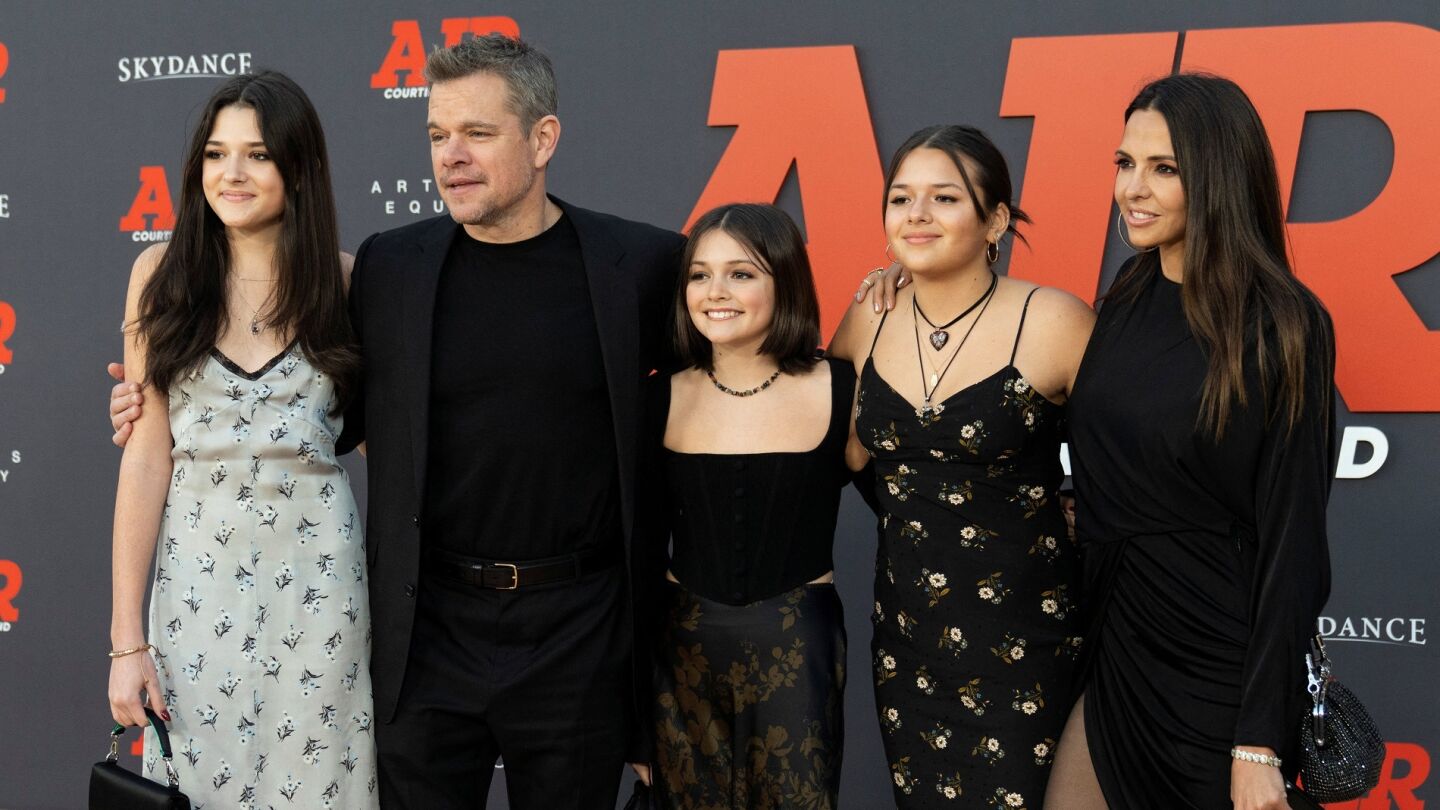 Matt Damon con su mujer y sus hijas
