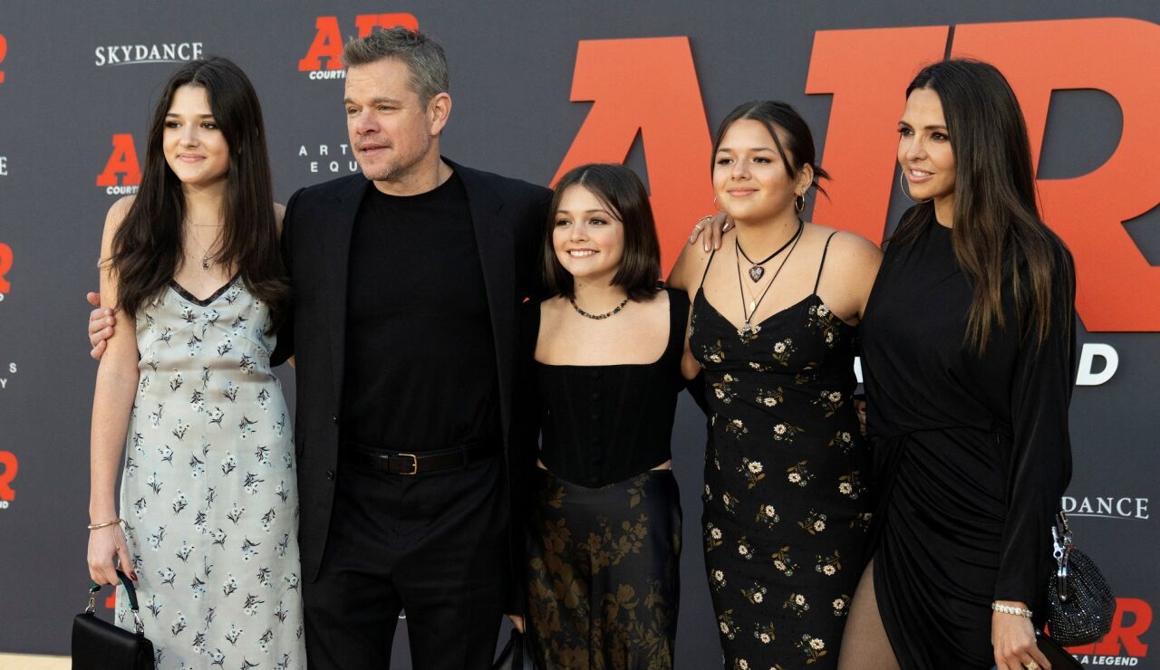 Matt Damon con su mujer y sus hijas