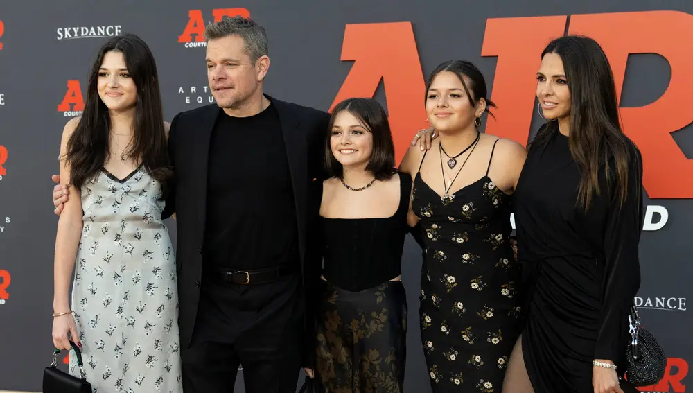 Matt Damon con su mujer y sus hijas