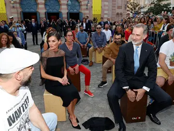 Los reyes en Cádiz tocando el cajón Los reyes en Cádiz tocando el cajón