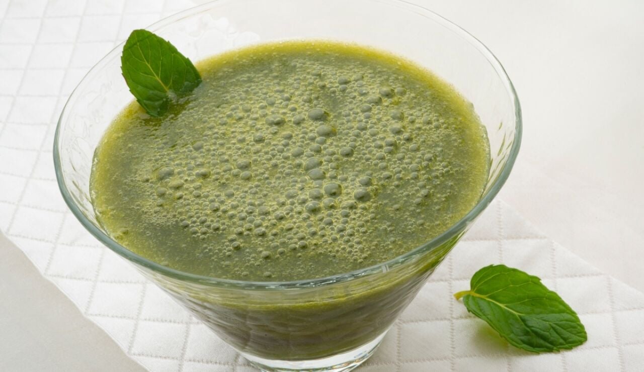 Batido de lechuga, manzana y lima: una bebida rica y barata que alimenta, de Karlos Arguiñano