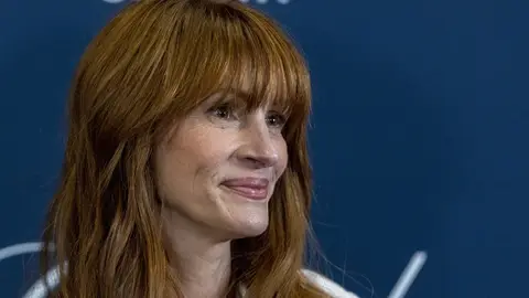 Julia Roberts, arriesga con su pelo y se hace flequillo Julia Roberts, arriesga con su pelo y se hace flequillo