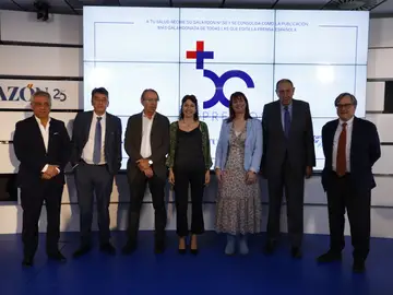 'A tu salud' celebra los 50 premios recibidos en sus 20 años de historia 'A tu salud' celebra los 50 premios recibidos en sus 20 años de historia