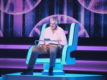 Fernando Romay demuestra sus dotes en física: “Apostaría por fluidos porque estoy que me meo toa” Fernando Romay demuestra sus dotes en física: “Apostaría por fluidos porque estoy que me meo toa”